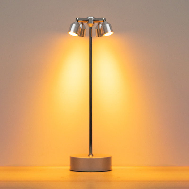Stilvolle minimalistische LED-Tischlampe aus Eisen – erhältlich mit 1, 2 oder 4 Lichtpunkten