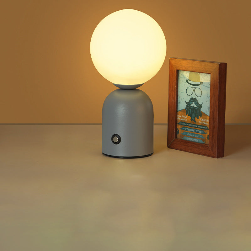 Minimalistische LED-Tischleuchte – Steckdose, 2 W mit Acrylschirm