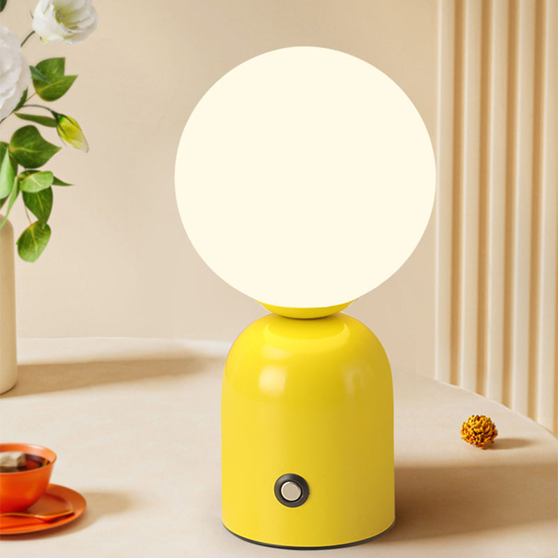 Minimalistische LED-Tischleuchte – Steckdose, 2 W mit Acrylschirm
