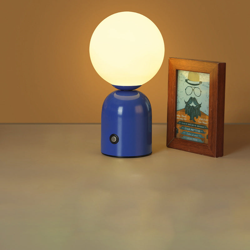 Minimalistische LED-Tischleuchte – Steckdose, 2 W mit Acrylschirm