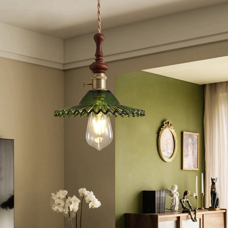 Französische Pendelleuchte mit Holzdetail – Glas und Metall – 1-flammig, 4 Stile
