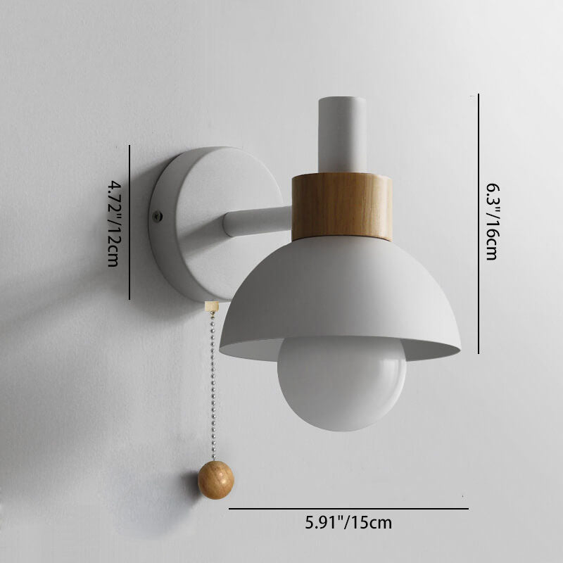 Moderne bunte Wandlampe im skandinavischen Stil