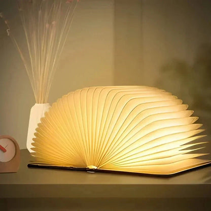 Booky – Elegante LED-Tischlampe im Buchdesign mit eingebautem Akku