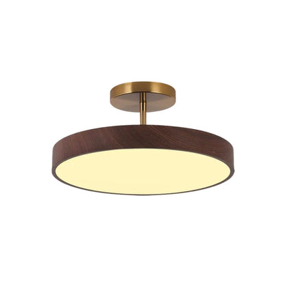 Skandinavische Deckenlampe mit Holzoptik und goldenem Rahmen