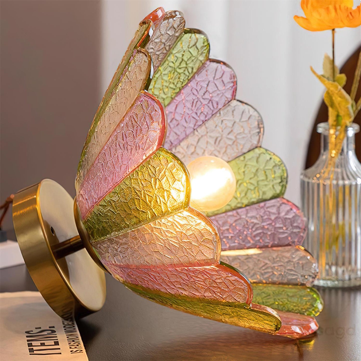Blumenförmige Glas-Deckenleuchte – Vintage und elegant