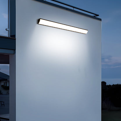Stilvolle LED-Außenwandleuchte – Schlankes Design, IP65