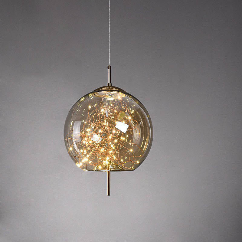 Charmante skandinavische LED-Glaspendelleuchte mit warmem Design – erhältlich in Bernstein oder Anthrazit