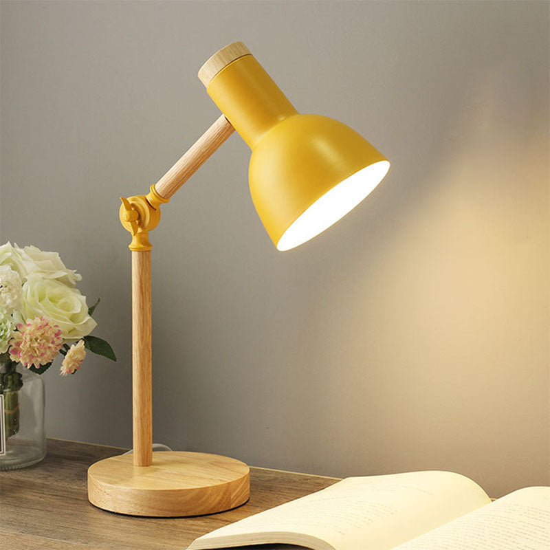 Skandinavische Tischlampe aus Holz und Eisen – viele Farben