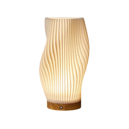 Gemütliche LED-Tischlampe mit Dimmfunktion und stilvollem Wellenmuster
