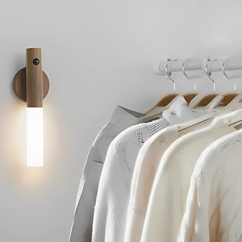 Intelligente kabellose Lampe mit Bewegungssensor und USB-Ladefunktion