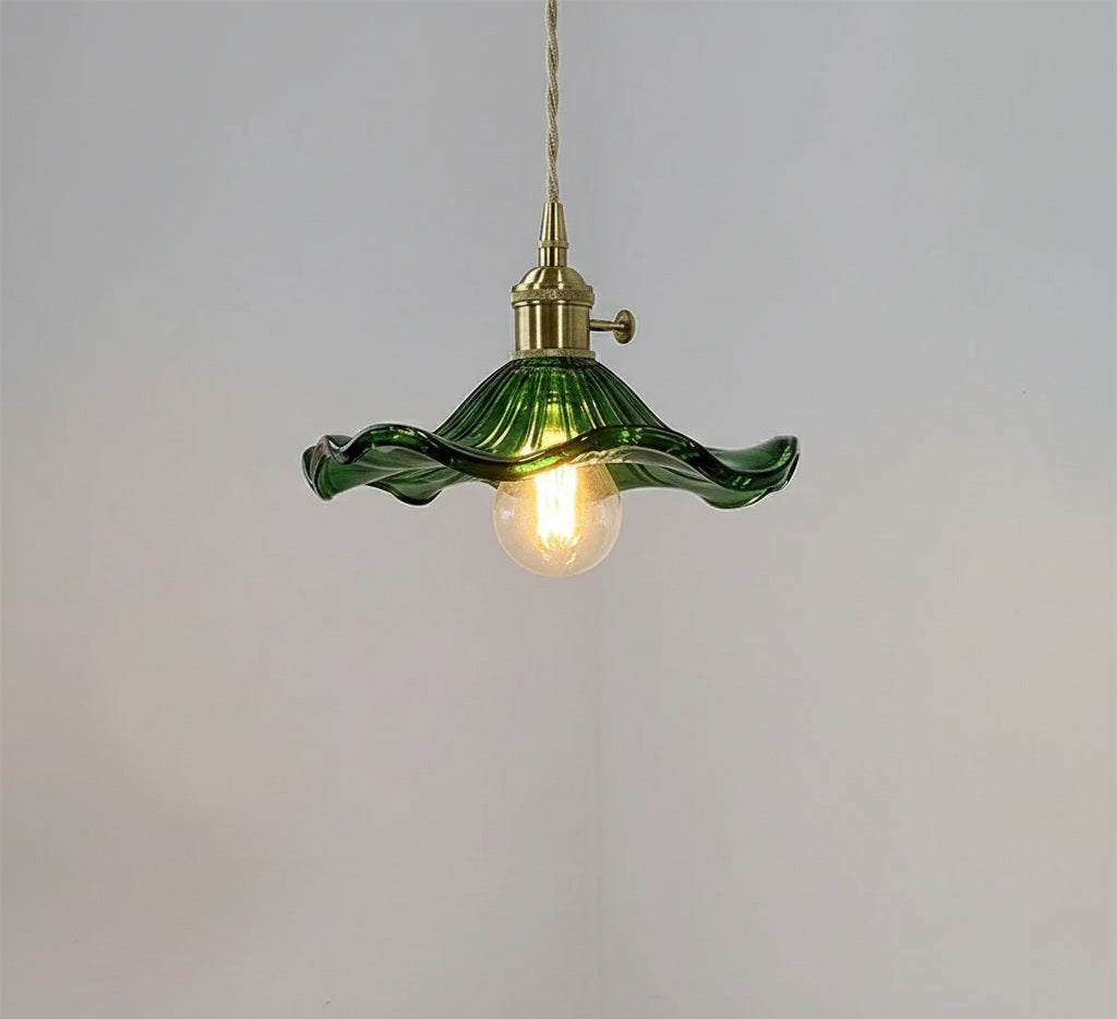 Elegante Glas-Hängelampe in Hibiskusblüten-Form mit stilvollem Design