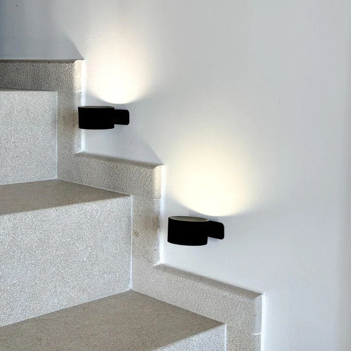 Multifunktionale kabellose Wandlampe – Aufladbar, Dimmbar und mit 360°-Drehung