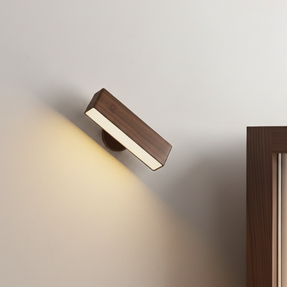 Elegante drehbare Wandleuchte mit magnetischer Halterung