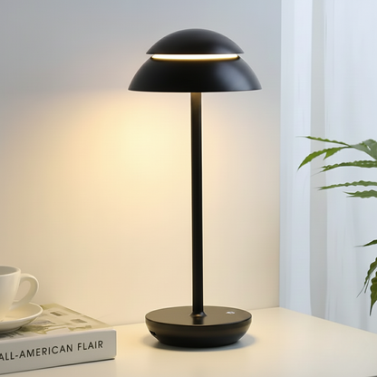 Stilvolle Aluminium-Tischlampe mit Dimmfunktion