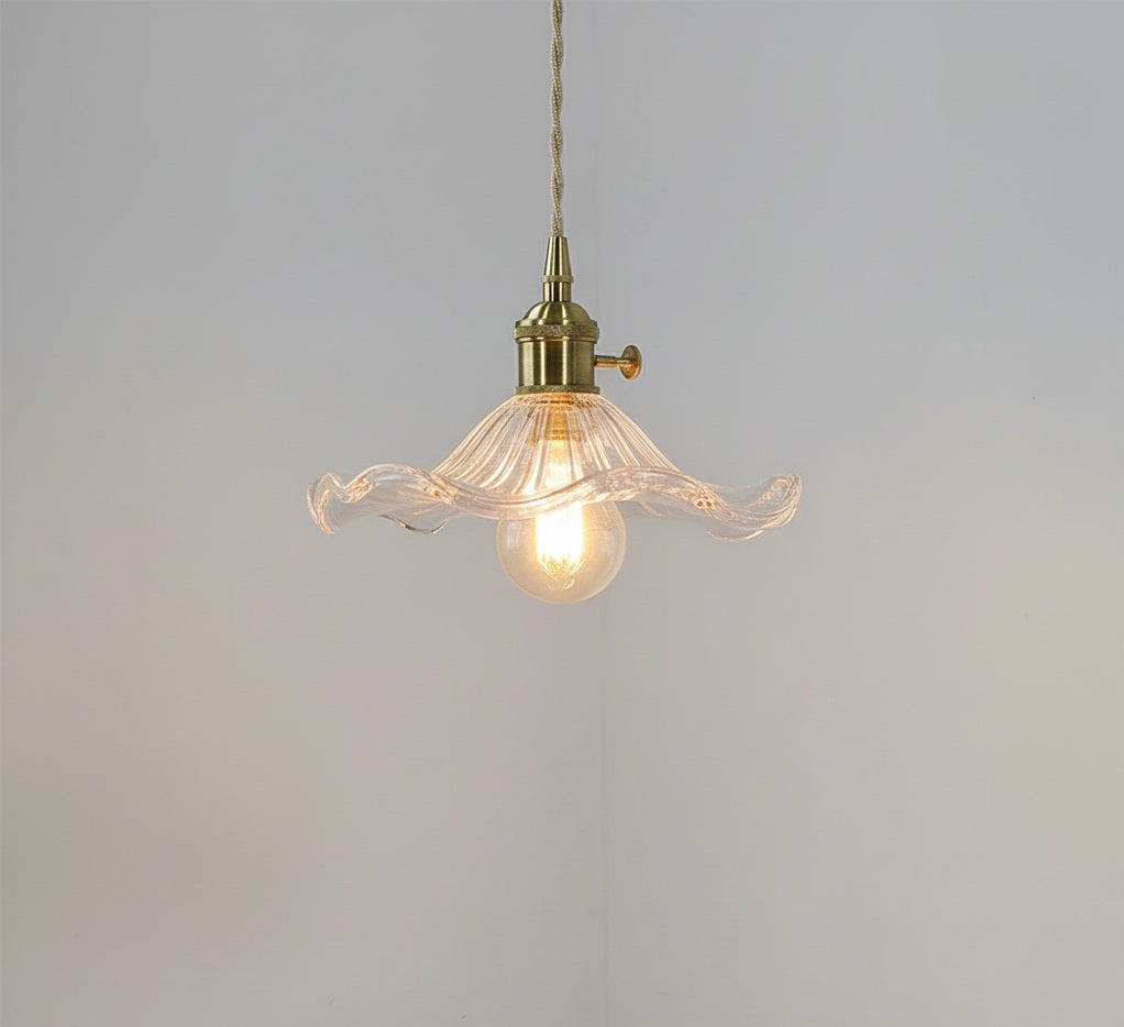 Elegante Glas-Hängelampe in Hibiskusblüten-Form mit stilvollem Design