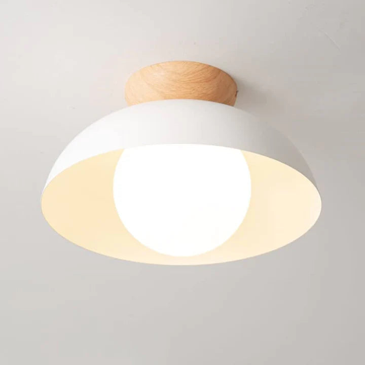 Moderne minimalistische Halbeinbau-Deckenleuchte