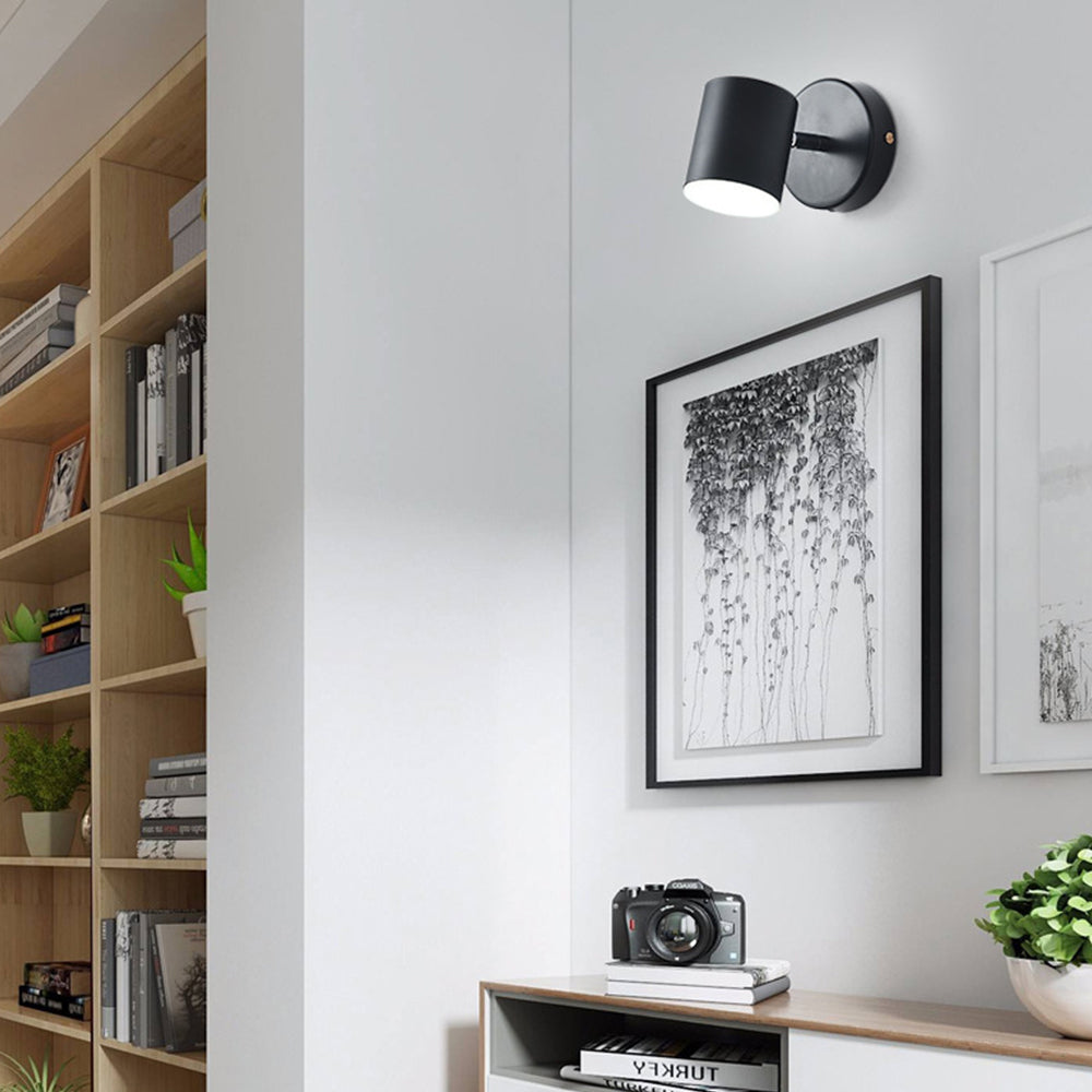 Skära – Minimalistische Wandleuchte mit integrierter LED und goldenem Finish