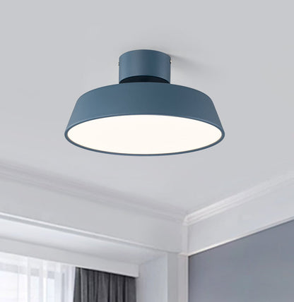 Skandinavische LED-Deckenleuchte mit Acrylschirm