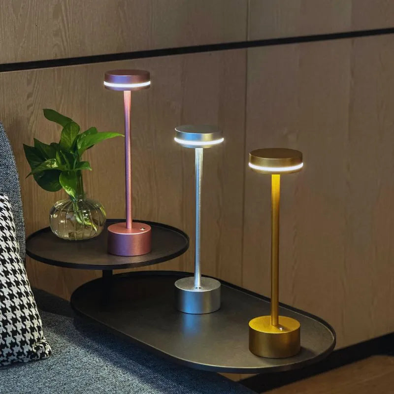 Elegante kabellose Tischlampe mit drei Lichtfarben und Dimmfunktion
