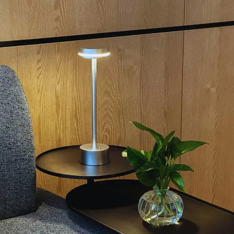 Elegante kabellose Tischlampe mit drei Lichtfarben und Dimmfunktion